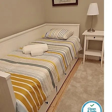 Portugal Here I - Herois De Quionga Lisboa