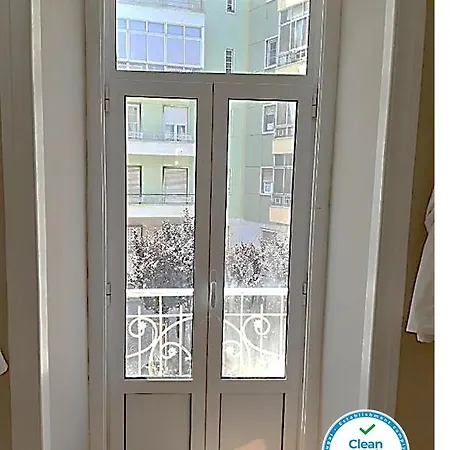 Portugal Here I - Herois De Quionga Lissabon